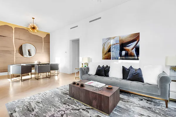 Rented by R New York | media 11