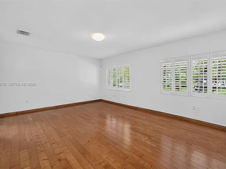 1237 Aduana Ave — Photo 41