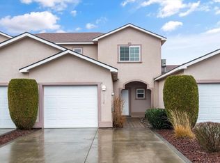 9908 Vincenzo Dr, Pasco, WA 99301