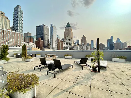 Rented by Compass | media 6