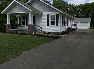 3929 Lovelaceville Rd, Paducah, KY 42001