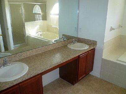 2nd image of 4430 Maple Chase Trl