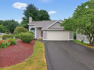 11 Weatherstone Dr #11, Worcester, MA 01604