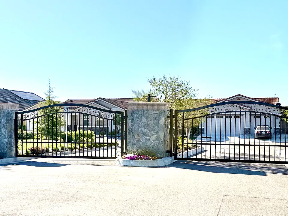 3128 Concord View Way