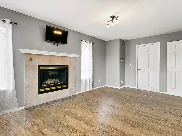 2510 Brenton Dr — Photo 17