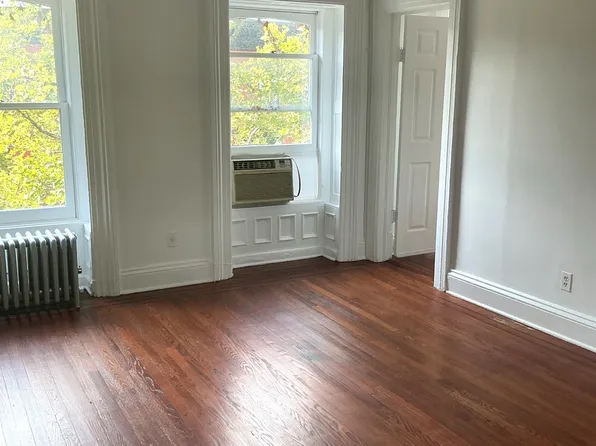 241 Carlton Avenue image 1 of 12