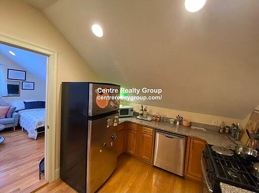 2nd image of 19 Chestnut Hill Ave