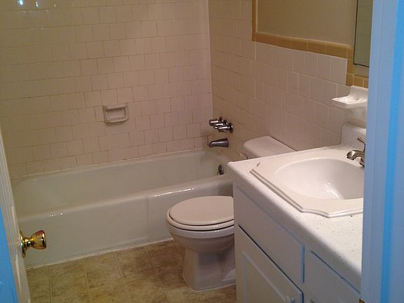 full bath upstairs