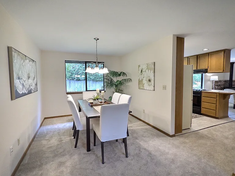 3910 Maple Rd — Photo 20