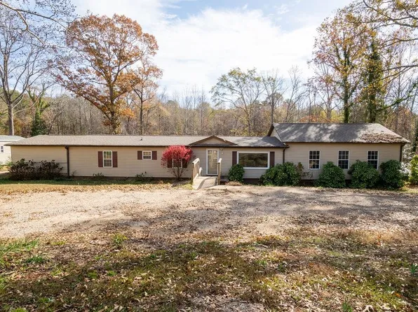 209 Riverbluff Ext, Inman, SC 29349
