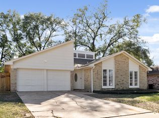 2042 Lexington Woods Dr, Spring, TX 77373