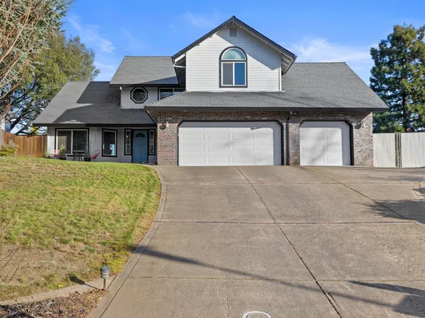 7033 Pine View Dr, Folsom, CA 95630