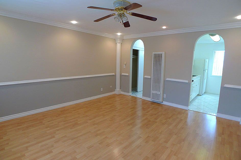 1st image of 1225 N Edgemont St APT 24