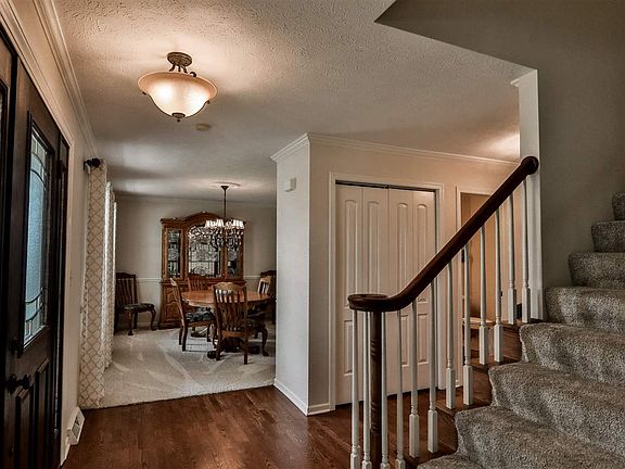 4th image of 5860 Denbury Ln