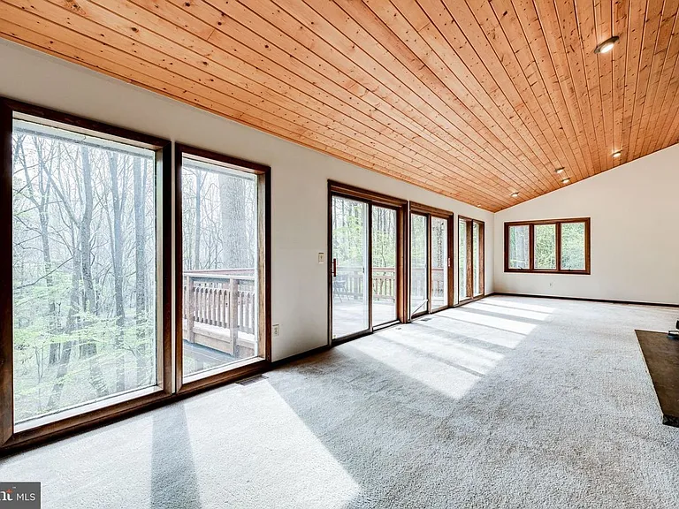 1328 Potomac School Rd — Photo 8