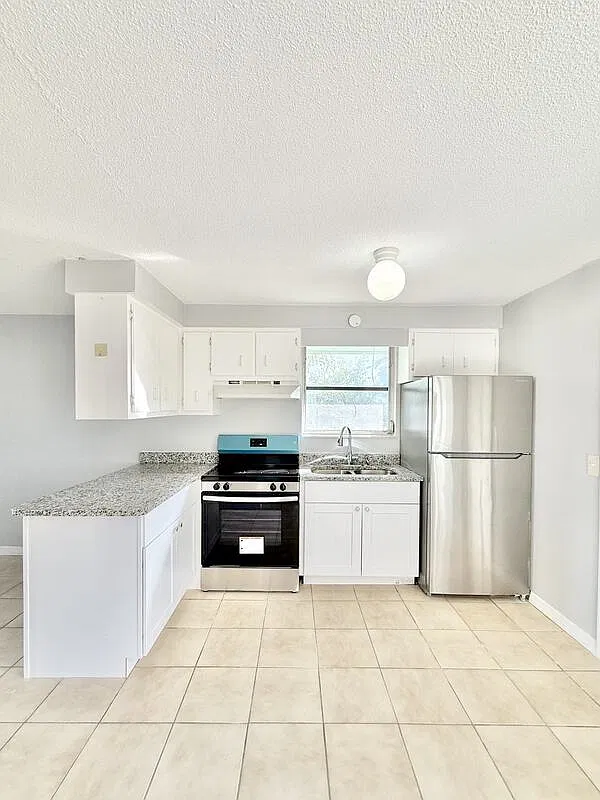 1 bed, 1.0 bath, 482 sqft, $1,095 — Photo 4