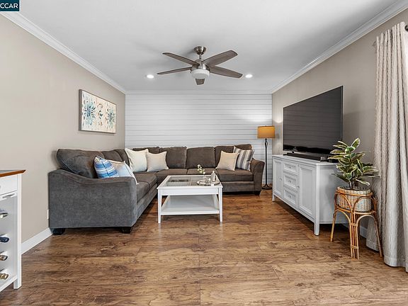 3rd image of 825 Oak Grove Rd APT 62