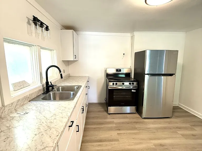 24 Conway Pl — Photo 4
