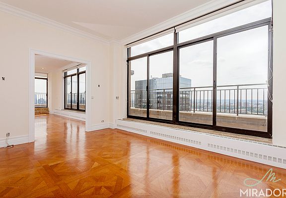 3rd image of 145 W 67th St Ph H