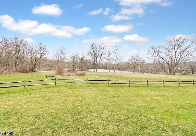 18 Pond Ridge Dr — Photo 30