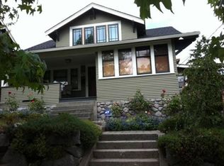 930 N 72nd St, Seattle, WA 98103