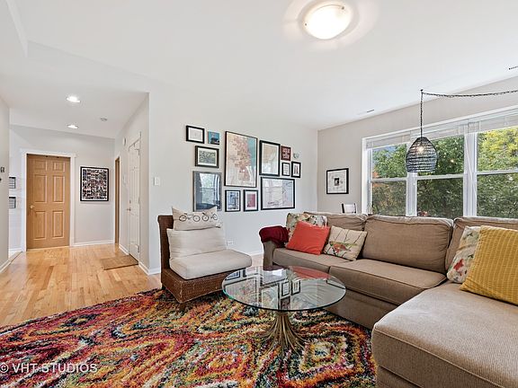 4th image of 2644 W Leland Ave APT 3