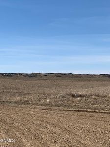 3 Labrador Dr, Mandan, ND, 58554