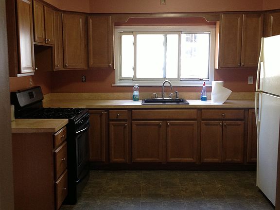 4th image of 41 McGuinness Blvd #2