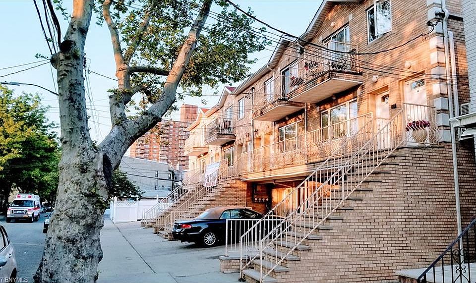 1st image of 137 Bay 50th St