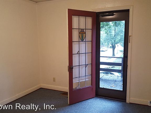 4th image of 1414 E Park Pl APT 2