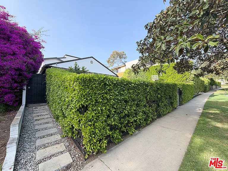13219 Rose Ave — Photo 2