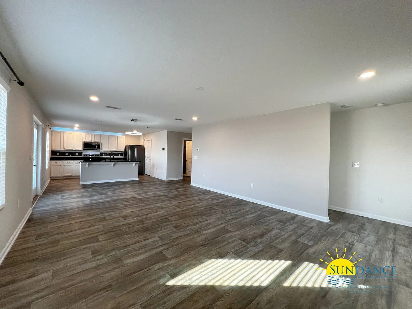 Desirable Redstone Commons 4 Bedroom home with Community Pool — Photo 4