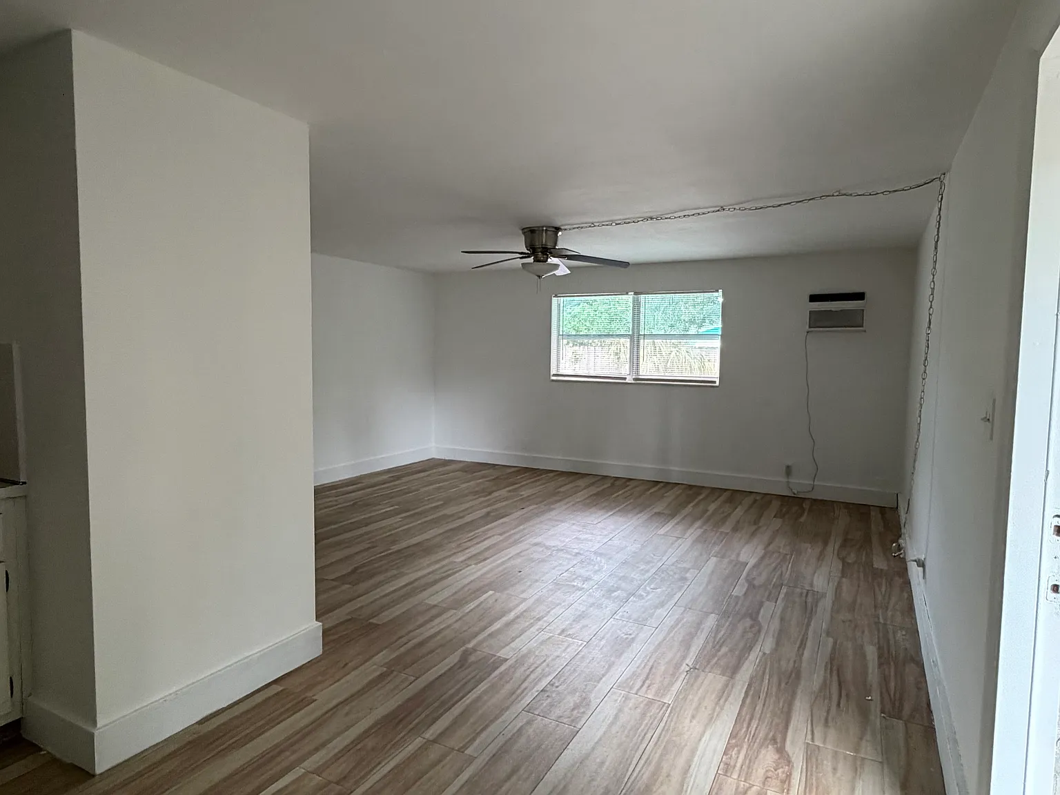 Studio, 450 sqft, $1,250 — Photo 3