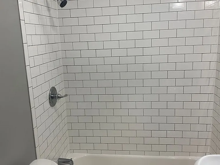 445 Post Ave — Photo 7
