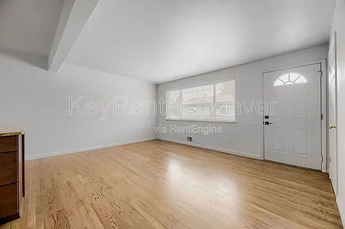 221 S Holly St Photo 1