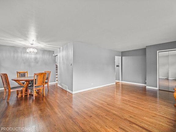 5th image of 15662 Kenwood Ave