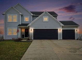 6106 Longhorn Trl, Stevensville, MI 49127