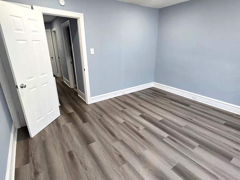 6542 Regent St — Photo 32