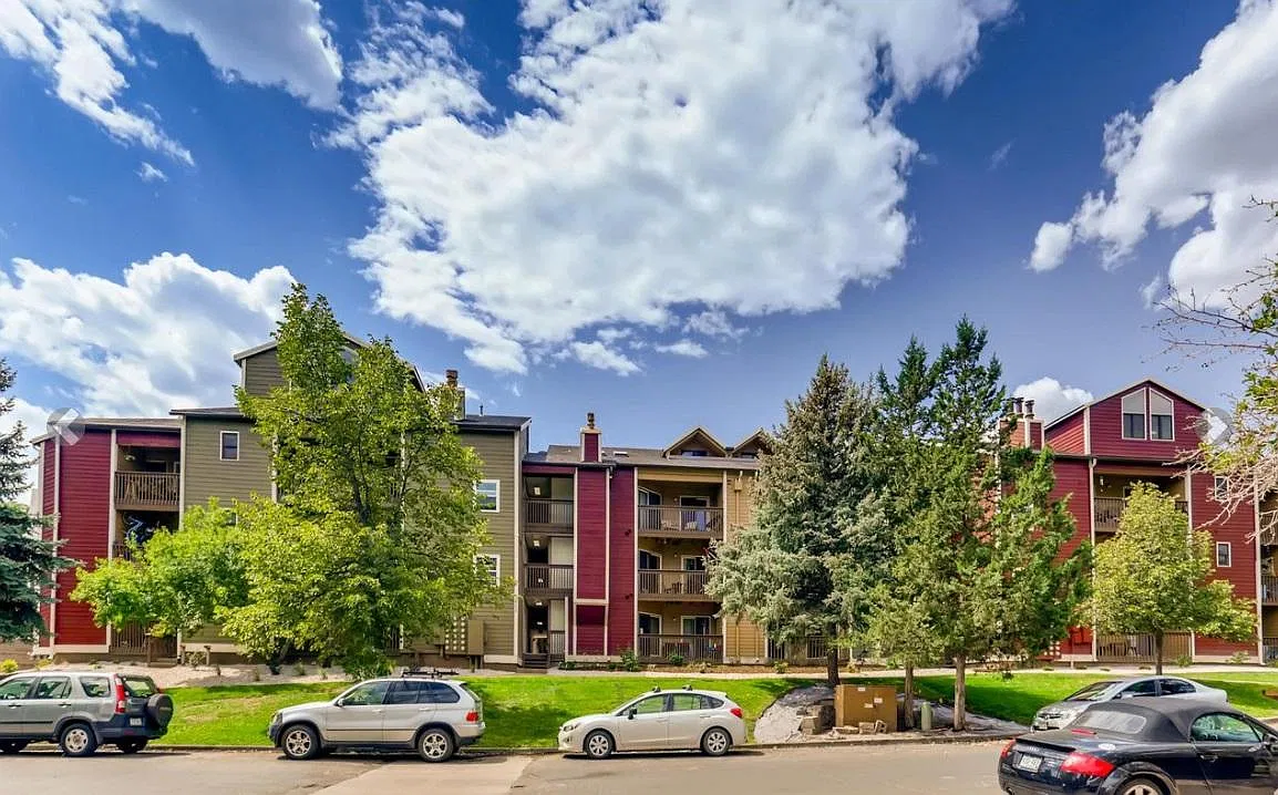 2 bed, 1361 sqft, $3,600 — Photo 1
