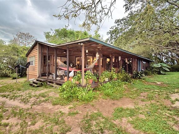 2nd image of 4030 Paw Paw Trl