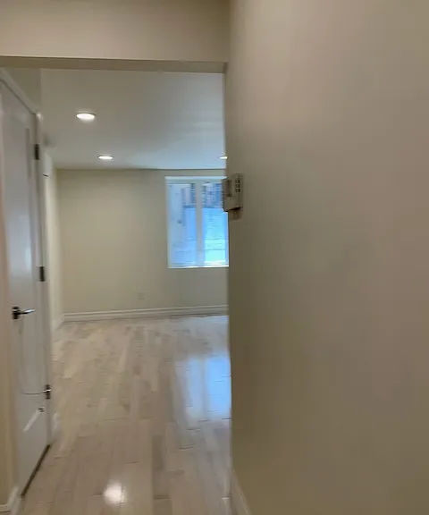 9 W 32nd St #4D — Photo 4