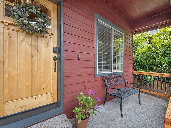 4th image of 14724 Sassafras Way