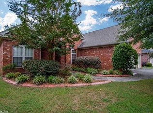 125 Hidden Valley Loop, Maumelle, AR 72113