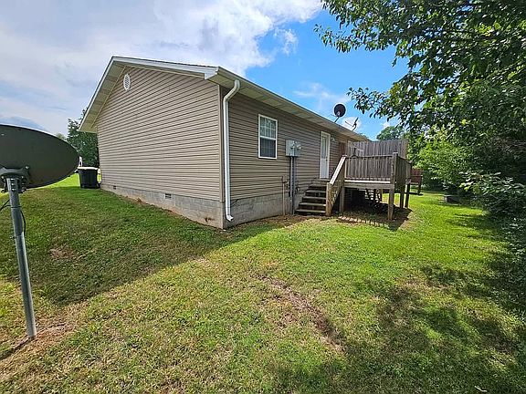 4th image of 1105 Thompson Dr