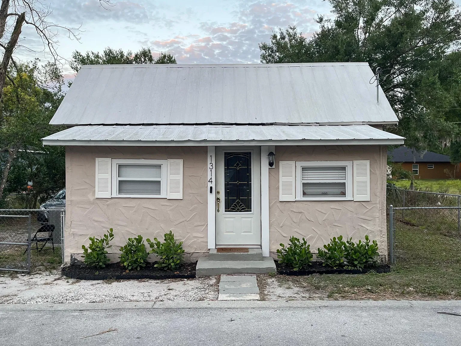 1314 Shepherd Ave — Photo 1