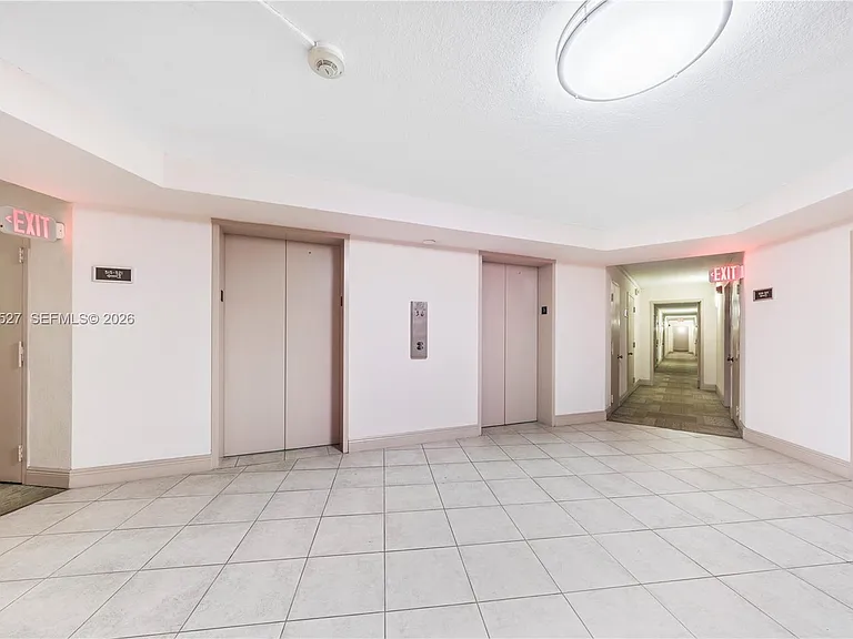 1300 NE Miami Gardens Dr #512E — Photo 19