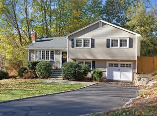 144 Carroll Rd, Fairfield, CT 06824