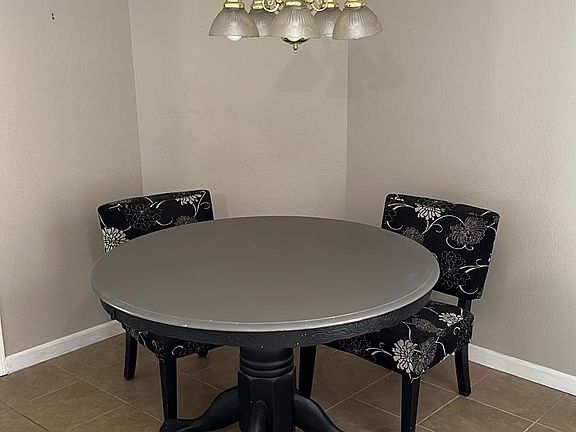 3rd image of 272 Aspenway Dr #6