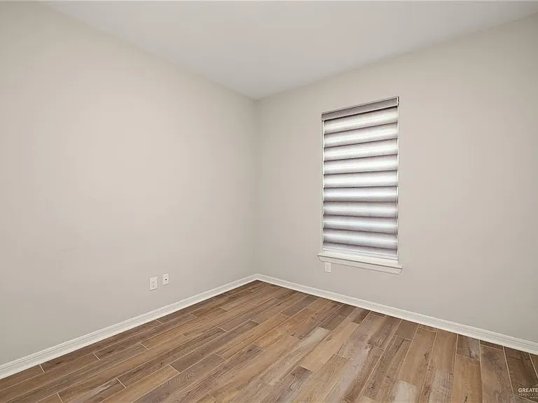 1403 E Sonador Dr S — Photo 13