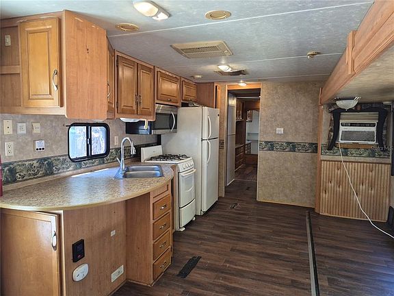 4th image of 3000 CLARCONA ROAD #530